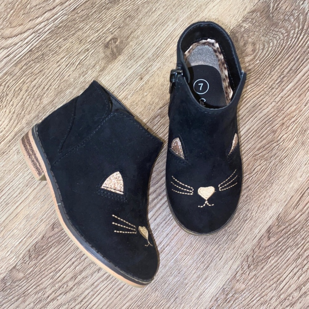 Cat & Jack Cat Boots - Size 7